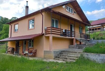 Casă cu 1 camere cu Teren 687 Mp în Vest