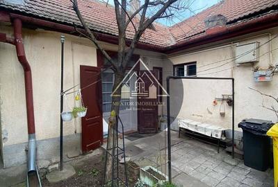 Casă cu 2 camere nedecomandat în Central