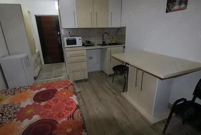 Garsonieră decomandată în Lipovei