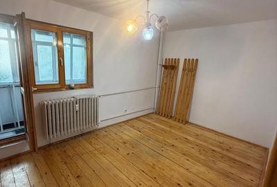Apartament cu 3 camere decomandat în Păcurari