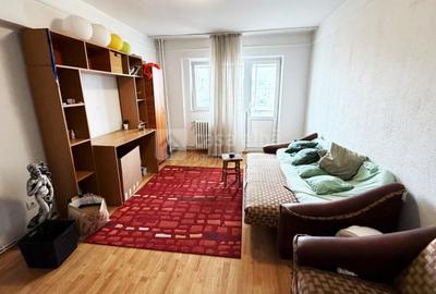 Apartament cu 2 camere decomandat, mobilat în Central