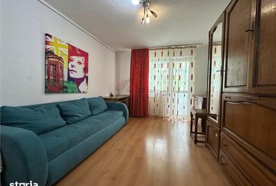 Apartament cu 2 camere decomandat în Podu Roș
