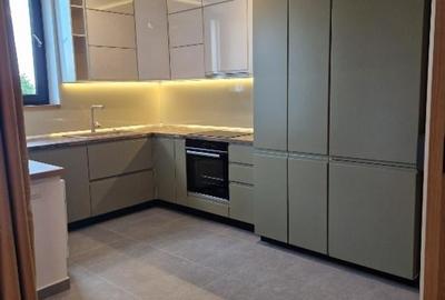 Apartament cu 3 camere decomandat, mobilat în Băneasa - 13