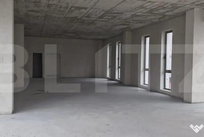 Spațiu comercial, de 150 mp, în Central