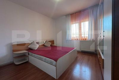 Apartament cu 4 camere semidecomandat, mobilat în Ultracentral