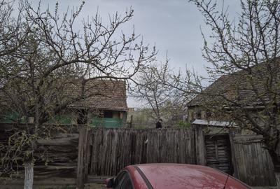 Casă cu 4 camere în Central - 2