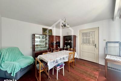 Casă cu 6 camere cu Teren 432 Mp în Lupeni