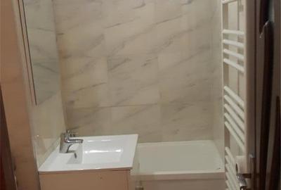 Apartament cu 2 camere decomandat în Vitan