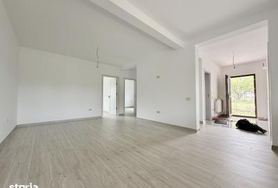 Casă cu 3 camere cu Teren 270 Mp în Lumina