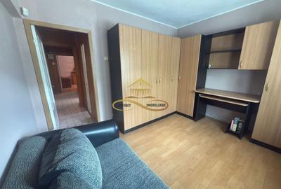 Apartament cu 3 camere decomandat în Ștefan cel Mare