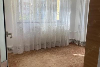 Apartament cu 4 camere decomandat în Micro 21 - 8