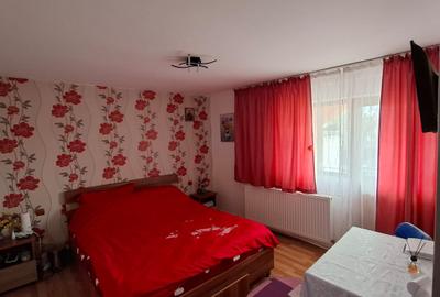 Casă cu 5 camere cu Teren 157 Mp în Central - 10