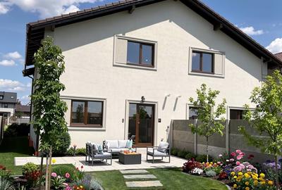 Duplex cu 4 camere cu Canalizare în Moșnița Veche - 1