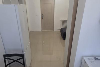 Garsonieră semidecomandată în CET - 4