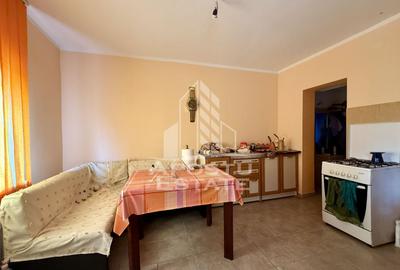 Casă individuală cu 6 camere cu Canalizare în Ghirodei - 15