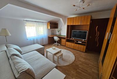 Apartament cu 2 camere semidecomandat în Aradului
