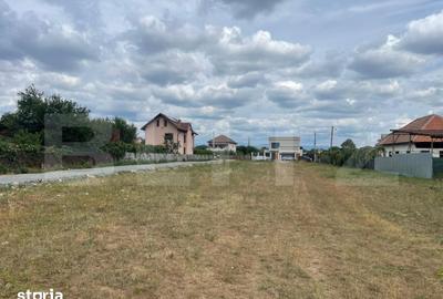 Teren de 473 mp, în Central