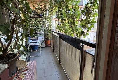 Apartament cu 3 camere decomandat în Nufărul - 6