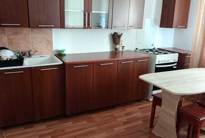 Apartament cu 2 camere decomandat în Păcii