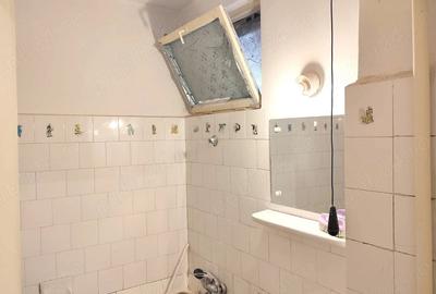 Apartament cu 3 camere decomandat în Central - 2