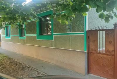 Casă în Bobda - 1