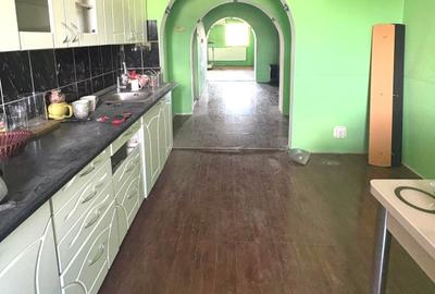 Apartament cu 4 camere decomandat în Central - 5