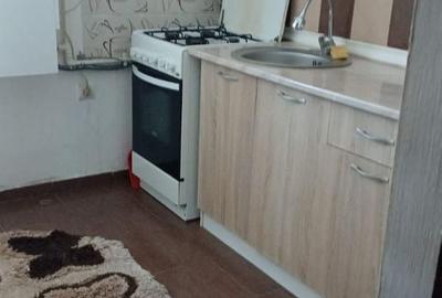Garsonieră decomandată în Domnești - 3