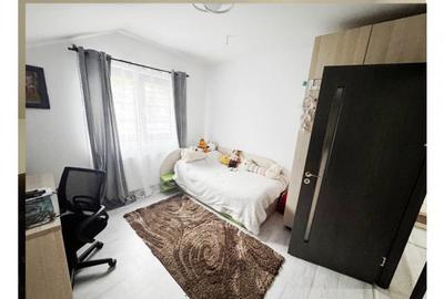 Casă cu 6 camere cu Teren 517 Mp în Noua