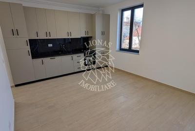 Apartament cu 3 camere semidecomandat, mobilat în Ultracentral - 1