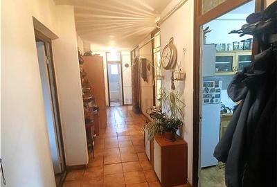 Apartament cu 4 camere decomandat, mobilat în Aradului - 4