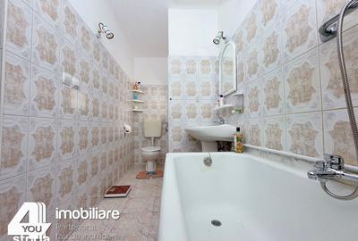 Casă cu 7 camere cu Teren 864 Mp în Târnova - 2