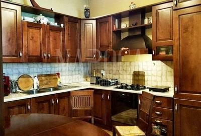 Apartament cu 2 camere semidecomandat în Central - 1