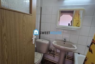 Apartament cu 3 camere decomandat în Central