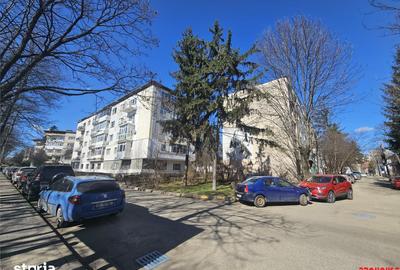 Apartament cu 3 camere în Sud