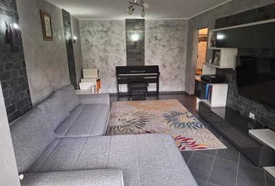 Apartament cu 3 camere decomandat în Gară - 2