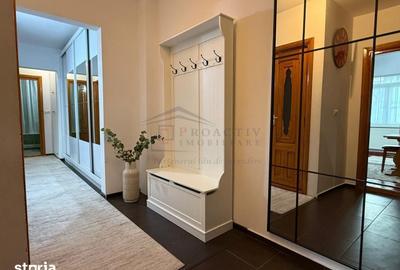 Apartament cu 3 camere decomandat în Obcini