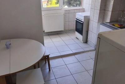 Apartament cu 2 camere semidecomandat în Astra