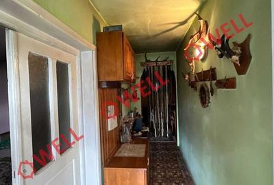 Casă cu 5 camere cu Teren 1040 Mp în Central - 1