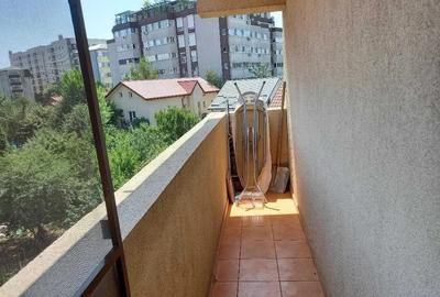 Apartament cu 2 camere decomandat, mobilat în Apărătorii Patriei - 7