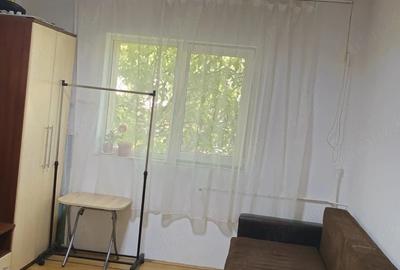 Garsonieră nedecomandată în Lipovei