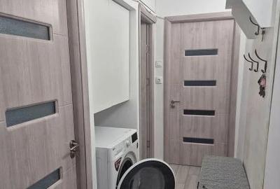 Apartament cu 3 camere semidecomandat în Tomis Nord - 2