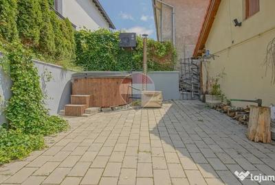 Casă cu 4 camere cu Teren 630 Mp în Central