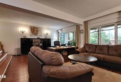 Casă cu 4 camere cu Teren 374.5 Mp în Central