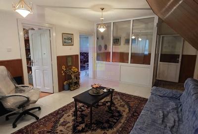 Casă cu 6 camere cu Teren 1000 Mp în Cornu