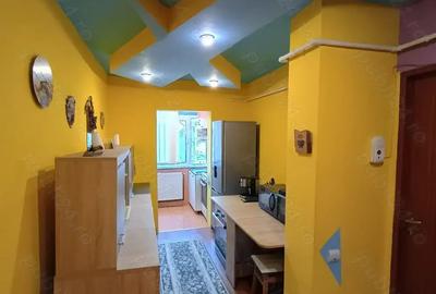 Apartament cu 3 camere decomandat în Central - 4