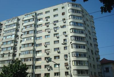 Apartament cu 2 camere decomandat în Moșilor - 1