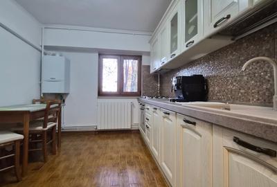 Apartament cu 3 camere decomandat, mobilat în Capitol - 9