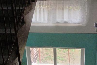 Apartament cu 3 camere semidecomandat în Central - 11