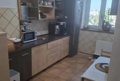 Apartament cu 2 camere decomandat în Astra