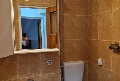 Garsonieră decomandată în Moșilor